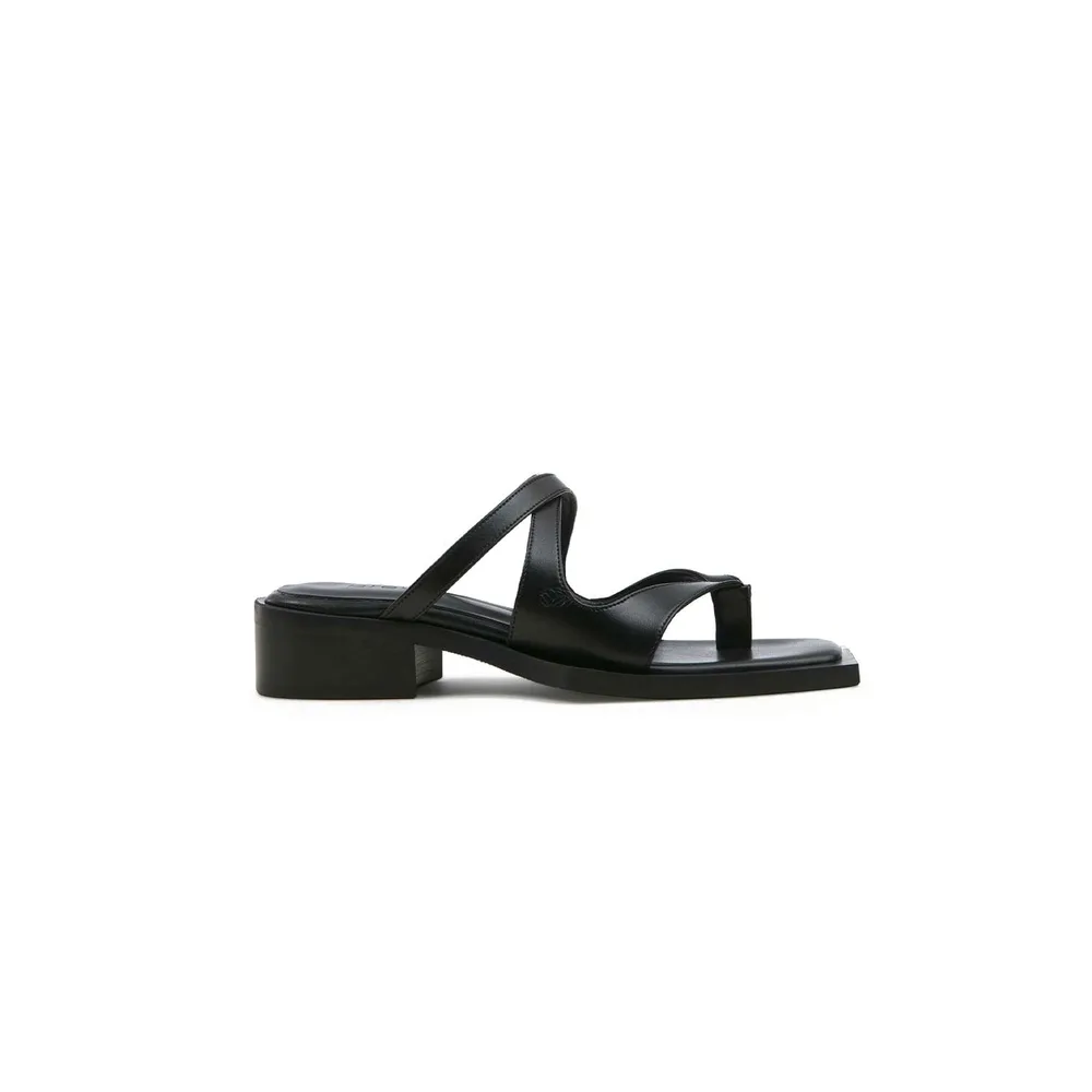 Karel Mule - Black