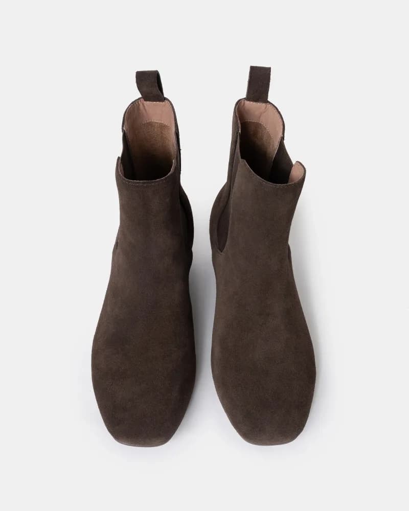 Mabel Low Heel Chelsea Boots