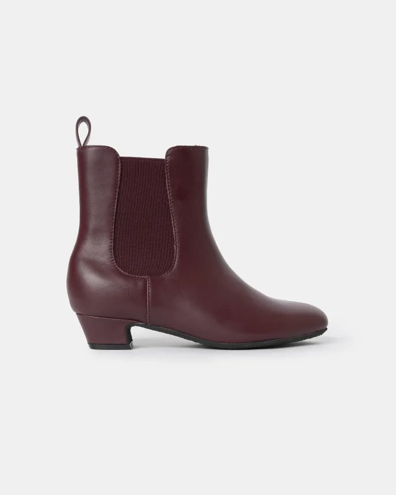 Mabel Low Heel Chelsea Boots