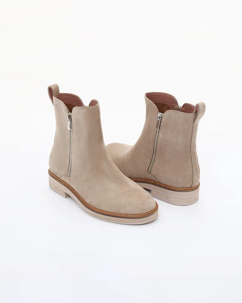 City Voyager Zip Boots