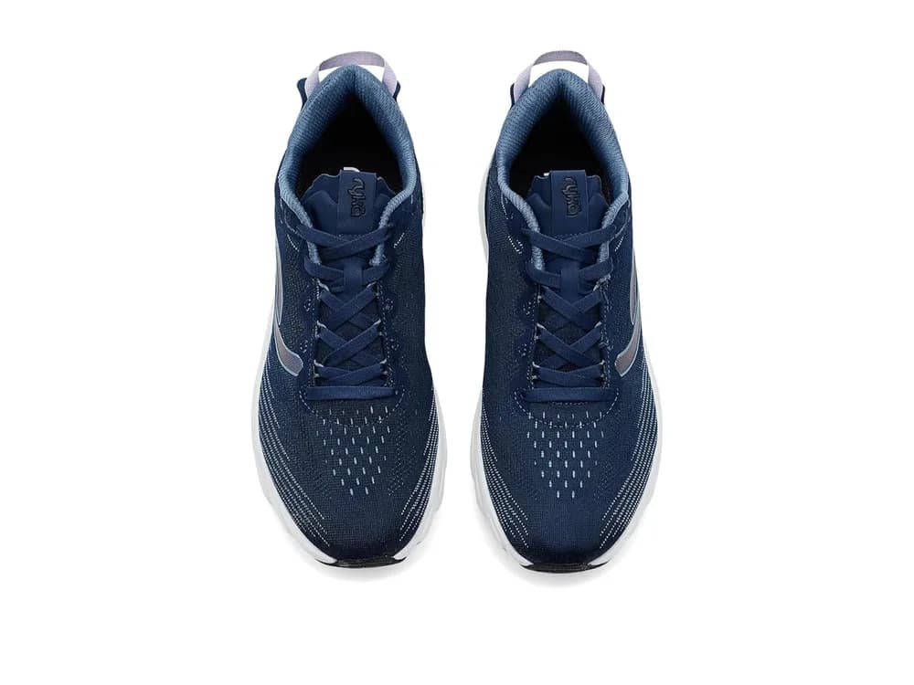 Distance LX Running Sneaker