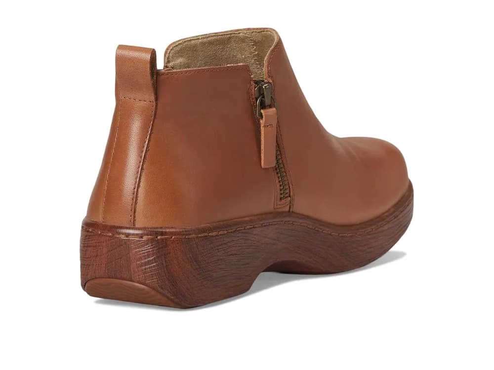 Oaklee